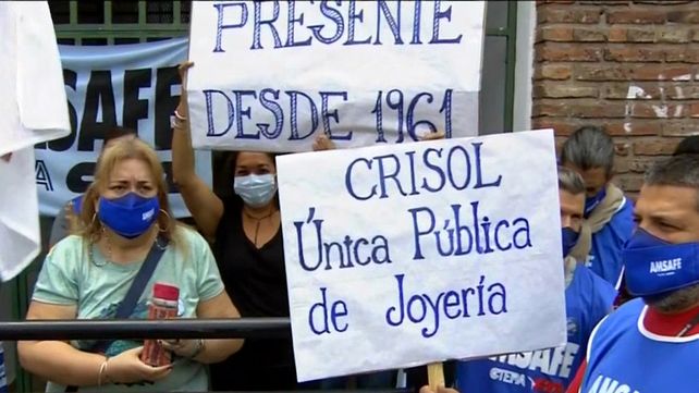 La comunidad educativa de la escuela Crisol se movilizó este miércoles para reclamar mayor seguridad.