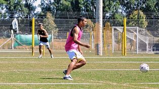 Quintana llega a Atlético Paraná para reforzar la defensa.&nbsp;