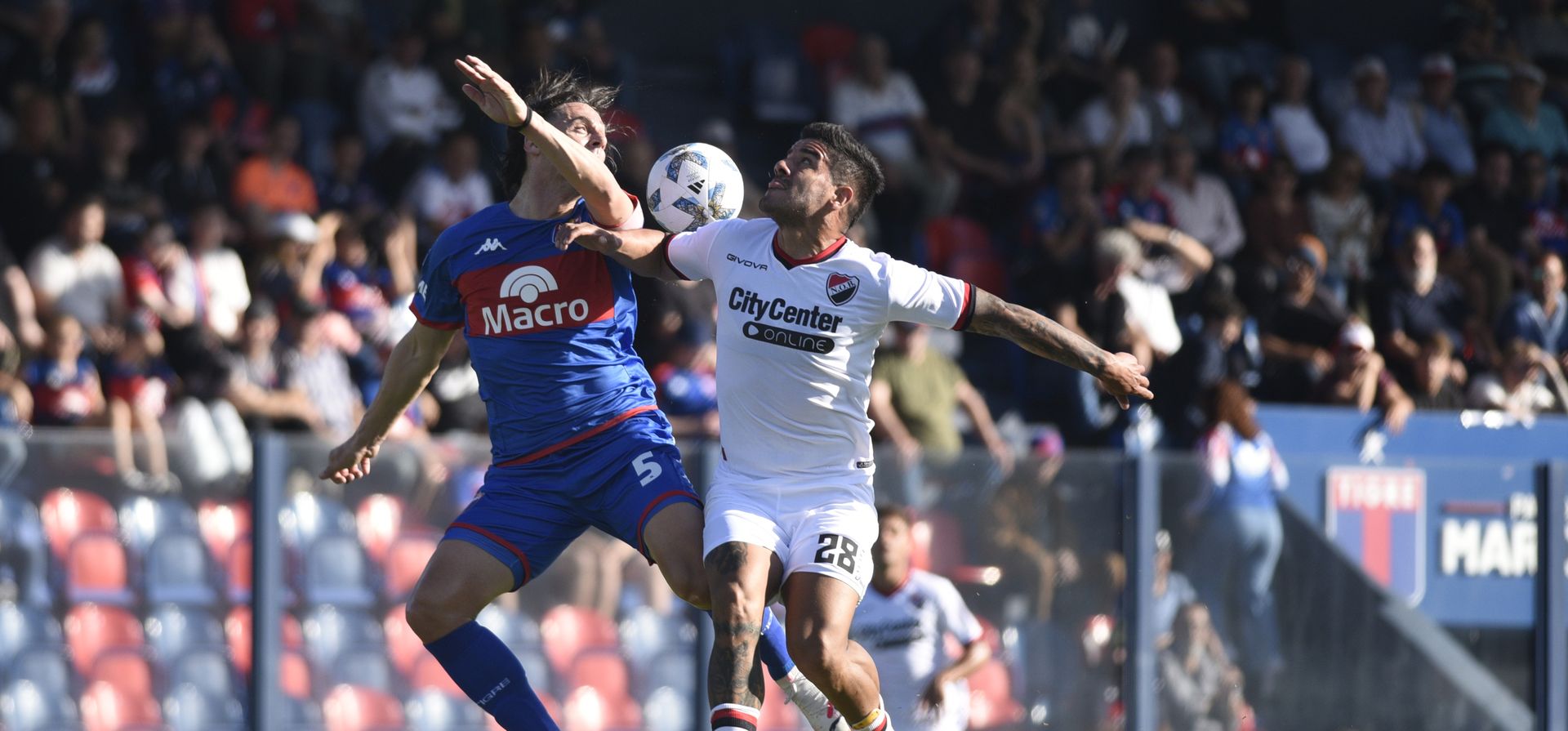 En Newells hay que ajustar clavijas dentro de la levantada