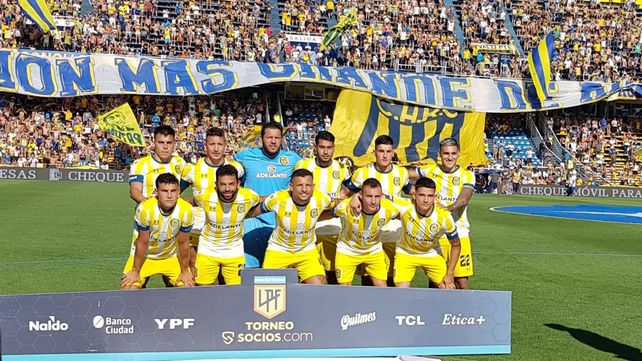Arriba: Facundo Almada