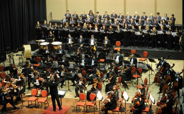 La Orquesta Sinfónica Provincial de Rosario reclama por aumento salarial.&nbsp;
