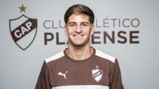 El delantero entrerriano Nicolás Retamar reforzará la ofensiva del Calamar.
