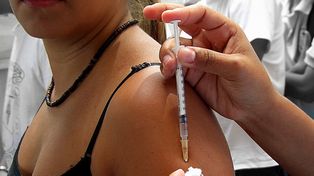 Santa Fe ya vacunó a 20 mil niñas contra cáncer de cuello de útero
