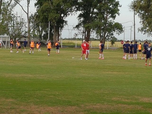 Eduardo Magnín se puso este lunes al frente del equipo de Reserva en su regreso a la institución