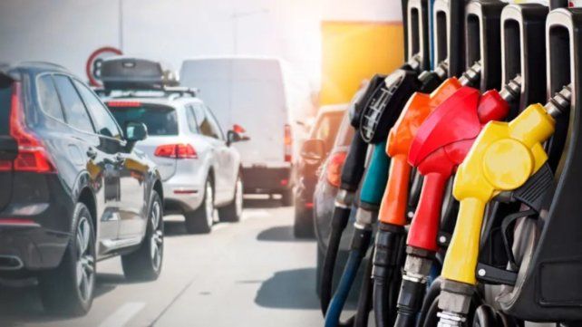 El gobierno nacional postergó el aumento al impuesto a los combustibles