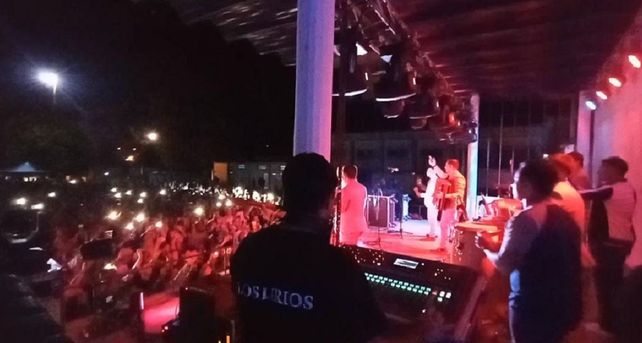 Otra noche a pura cumbia en Universitario