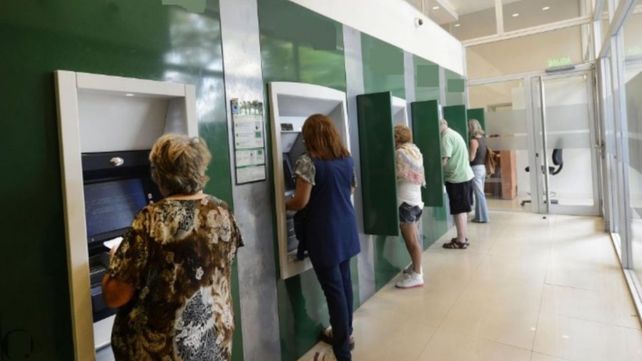 Los cajeros automáticos de todos los bancos funcionarán con normalidad este jueves