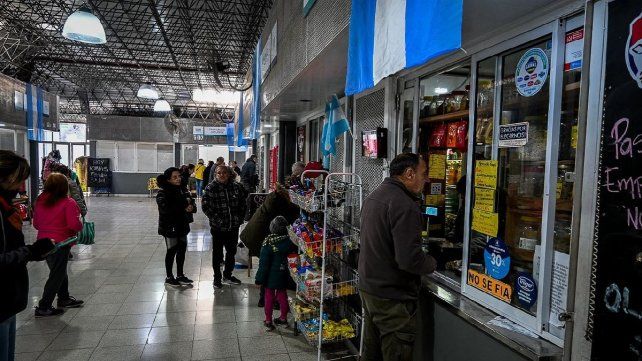 La Municipalidad de Paraná informó que se adjudicarán nueve locales en los distintos mercados.