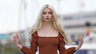 Anya Taylor-Joy se encuentra en Irlanda filmando junto a Nicole Kidman y Willem Dafoe.&nbsp;