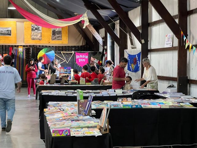 Celebrar 160 años escribiendo juntos: así será la Feria del Libro de Roldán
