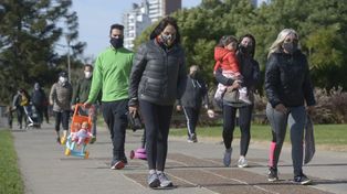 Los infectólogos insisten en que hay que aprender a convivir con el virus