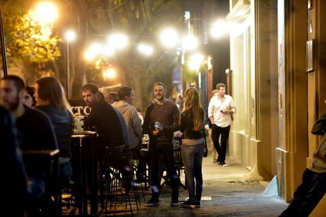 El Concejo abrió hace un mes el debate sobre cambios en la ordenanza que reglamente la nocturnidad y continuará el año próximo.