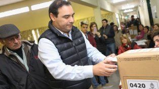 La provincia de Corrientes, este domingo, elige gobernador, además, diputados, senadores e intendentes, en una elección marcada por la ruptura de alianzas.