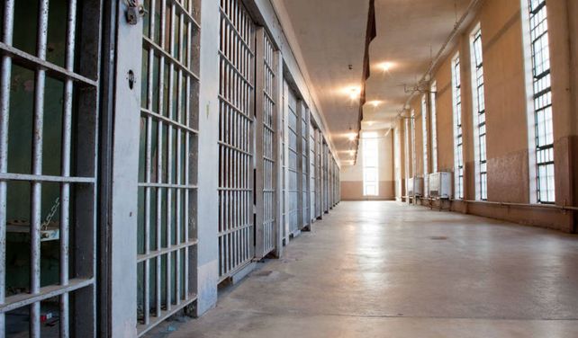 Hay que despoblar la cárcel antes de que el coronavirus cause una masacre