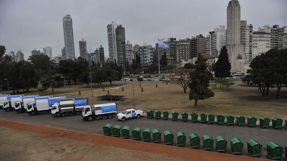 Suman seis camiones y contenedores a la recolección de basura