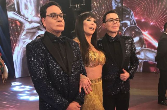 Moria saltó del atril del jurado a la pista del Bailando y tiró unos pasos con Marcelo Polino