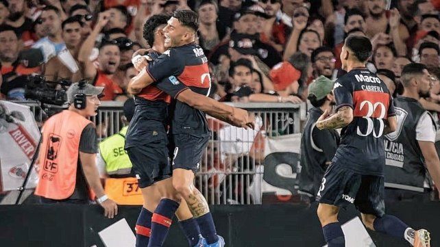 Noche negra de River Plate: Tigre lo goleó 4-1 en el Monumental.