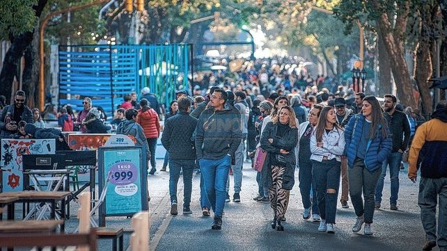 Alameda de la Federación recibió a paranaenses y turistas
