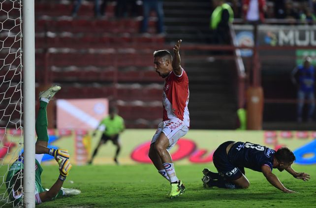 Unión cayó ante Argentinos y desperdició la chance de soñar con la Libertadores
