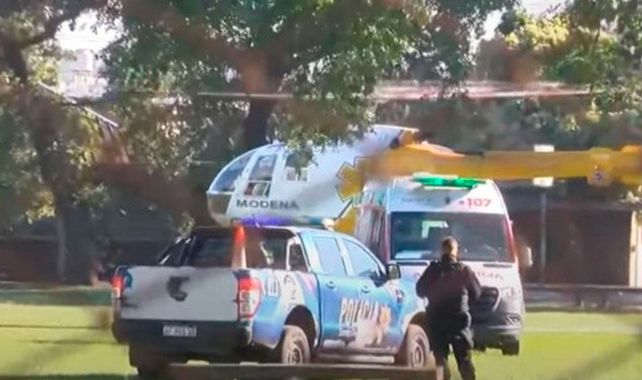 Para trasladar al operario herido en helicóptero se utilizó el predio de una escuela ubicada a pocos metros de donde se produjo el accidente.