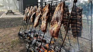 Máximo Paz prepara una gran fiesta con Cuti Carabajal, Sergio Torres y más de diez horas de música.