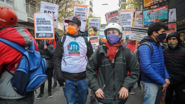 Trabajadores precarizados marcharon por el centro en reclamo de derechos laborales