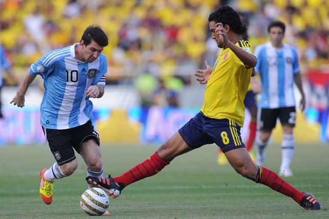 La Argentina despertó a tiempo y venció a Colombia de visitante