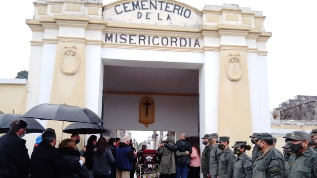 Postales del sepelio en Corrientes del gendarme asesinado a sangre fría
