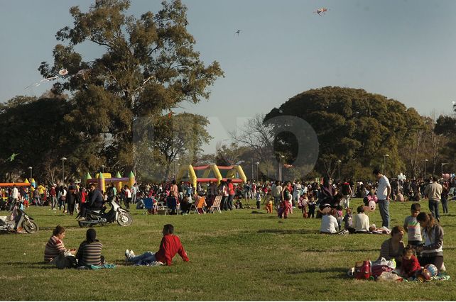 La ciudad se vistió de fiesta para homenajear a los niños en su día.