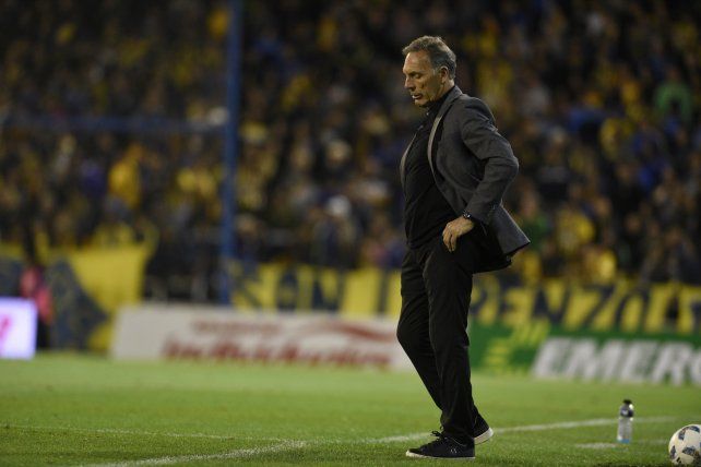 Russo ordenó una práctica intensa desde lo futbolístico en el country de Arroyo Seco.