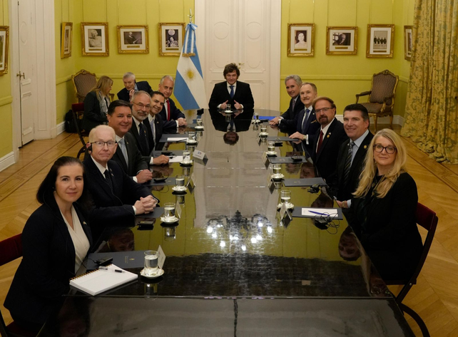 Javier Milei se reunió este viernes con integrantes de la Cámara de Representantes y el embajador de Estados Unidos en la Argentina