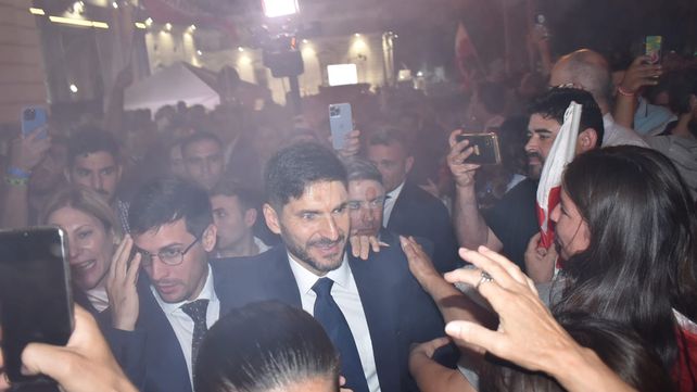 Las mejores fotos de la asunción de Maximiliano Pullaro como gobernador de Santa Fe