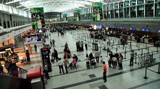 Perdió el avión por llegar tarde a Ezeiza y el transfer debe indemnizarla