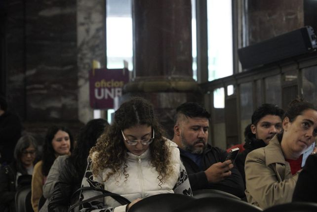 Escuela de Oficios de la UNR: en apenas dos horas, 700 personas se anotaron en cursos de capacitación laboral