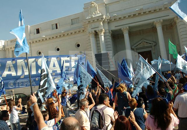 Amsafé rechazó la propuesta salarial de la provincia
