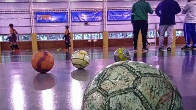 Clubes de Santa Fe obligados a reducir consumos y aumentar cuotas ante subas de tarifas de hasta el 300% Clubes de Santa Fe obligados a reducir consumos y aumentar cuotas ante subas de tarifas de hasta el 300%
