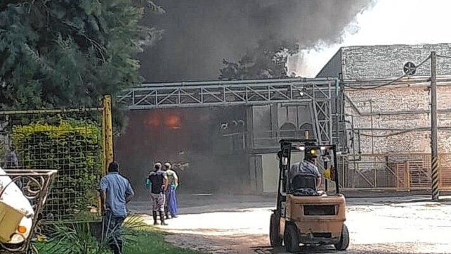 Incendio en una curtiembre en Las Toscas.