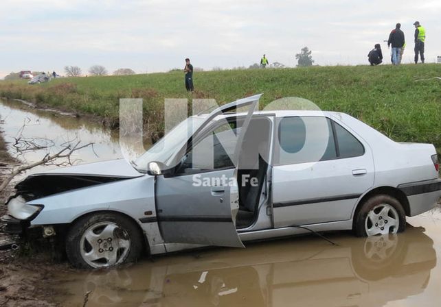 En el Peugeot 306 conducido por Sergio Walker (25)