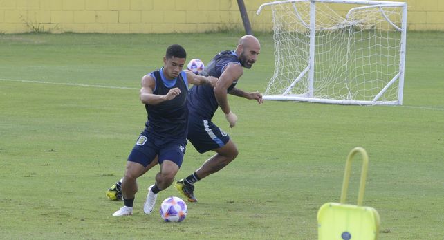 Giaccone viene de ser la figura de Central en el empate contra Boca. Dependerá de Russo si continúa o no en el equipo.