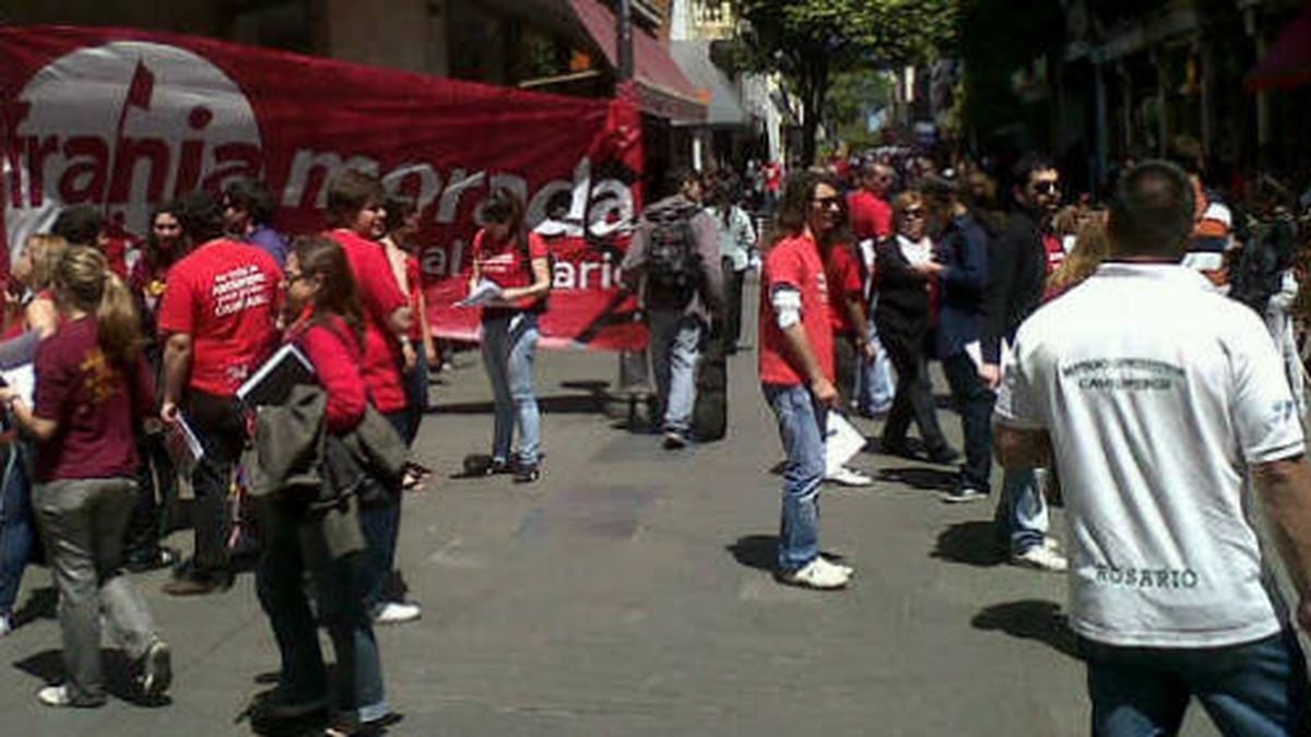 Los estudiantes se movilizaron en contra del aumento de la tarifa del ...