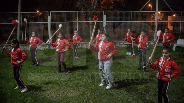 En 2023 son 42 las bastoneras de la Guardia del Paraná