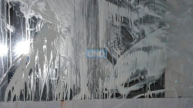 Destrozos y daños en la escuela San Martín de Paraná