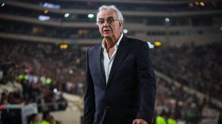 El uruguayo Jorge Fossati fue confirmado como nuevo entrenador de la Selección de Perú.