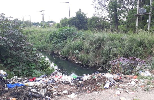 Barrio Las Lomas: denuncian alarmante situación con la basura