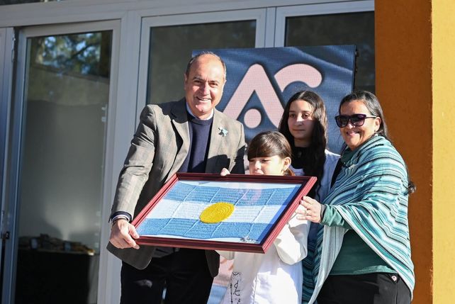 El Día de la Bandera en Alvear no solo fue una jornada de homenaje y memoria