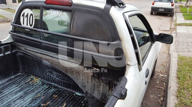 Registran a un quemacoches en acción en barrio Candiotti
