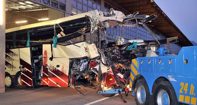 Mueren 28 personas, 22 de ellos ni&ntilde;os en tr&aacute;gico accidente en un t&uacute;nel suizo