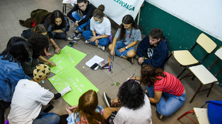 Los ejes temáticos responden a asuntos planteados por las y los jóvenes.