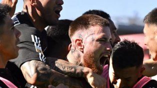 Deportivo Riestra sueña con clasificarse a las copas.