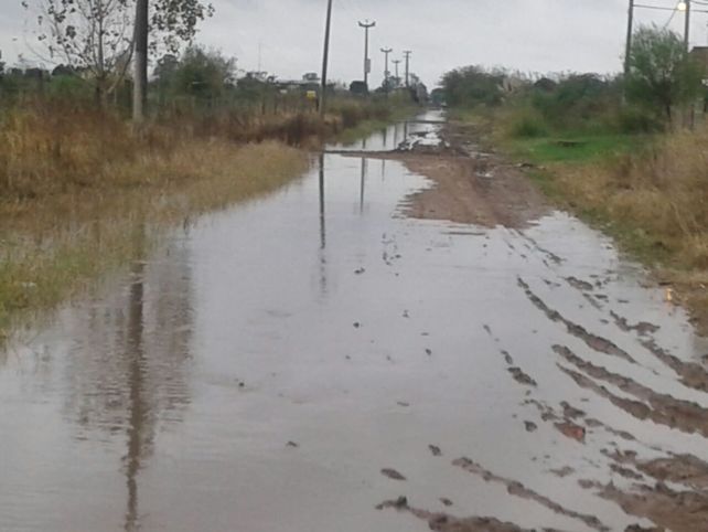 Quiroga, la calle que comparten Santa Fe y Recreo, bajo agua